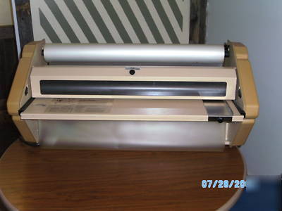 Laminaton --banner easy-lam roll laminator