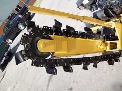 Vermeer RT100 trencher,30