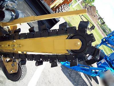 Vermeer RT100 trencher,30