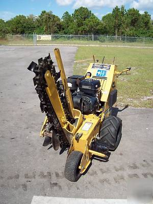 Vermeer RT100 trencher,30